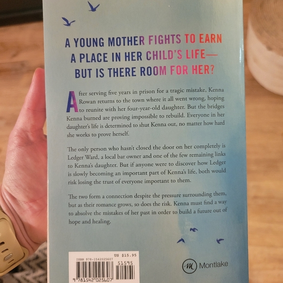 Reminders Of Him by Colleen Hoover - Picture 2 of 4